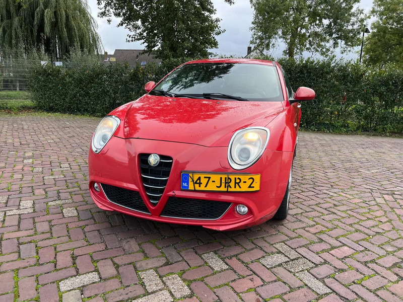 Alfa Romeo MiTo 1.4 T - Hatchback: 2 kép. Alfa Romeo MiTo 1.4 T - Hatchback: 2 kép.