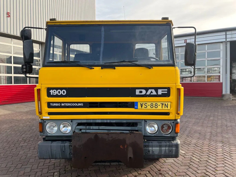 DAF 1900 F HAAKARM - Cserefelépítményes teherautó: 4 kép. DAF 1900 F HAAKARM - Cserefelépítményes teherautó: 4 kép.