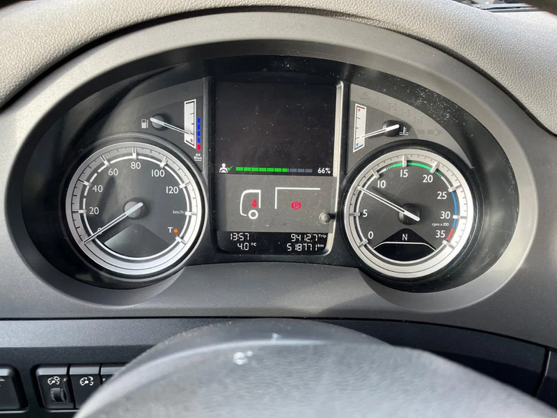 Alvaz teherautó DAF CF 260 CF 260 FA CHASSIS CABINE EURO 6: 17 kép.