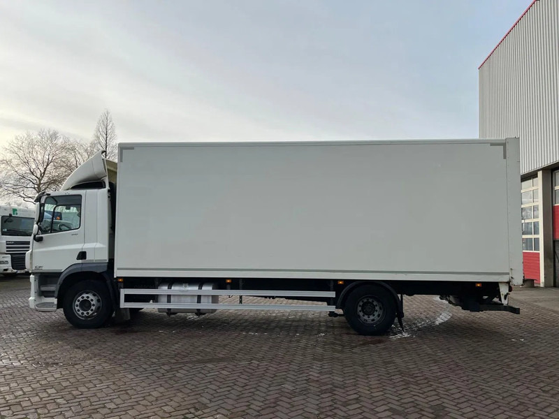 DAF CF 310 FA EURO 6 - Dobozos felépítményű teherautó: 4 kép. DAF CF 310 FA EURO 6 - Dobozos felépítményű teherautó: 4 kép.
