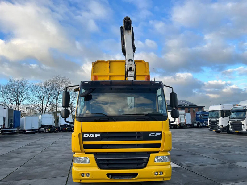 DAF CF 360 FAN Kipper lízing DAF CF 360 FAN Kipper: 12 kép. DAF CF 360 FAN Kipper lízing DAF CF 360 FAN Kipper: 12 kép.