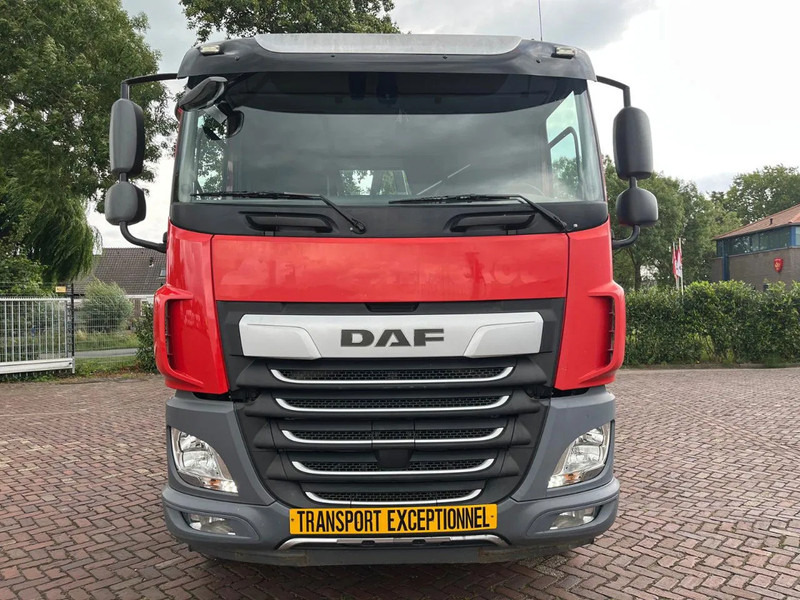 DAF CF 530 FAT intarder - Dobozos felépítményű teherautó: 3 kép. DAF CF 530 FAT intarder - Dobozos felépítményű teherautó: 3 kép.