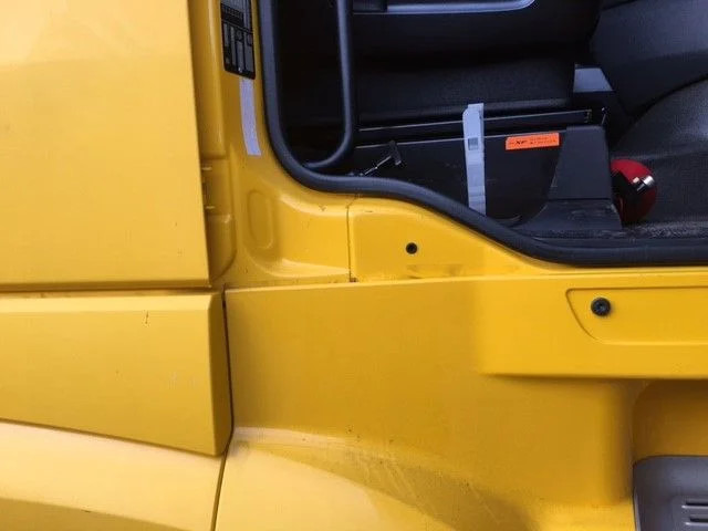 DAF Cabine XF Space Cab Euro 6 - Fülke - Teherautó: 5 kép. DAF Cabine XF Space Cab Euro 6 - Fülke - Teherautó: 5 kép.