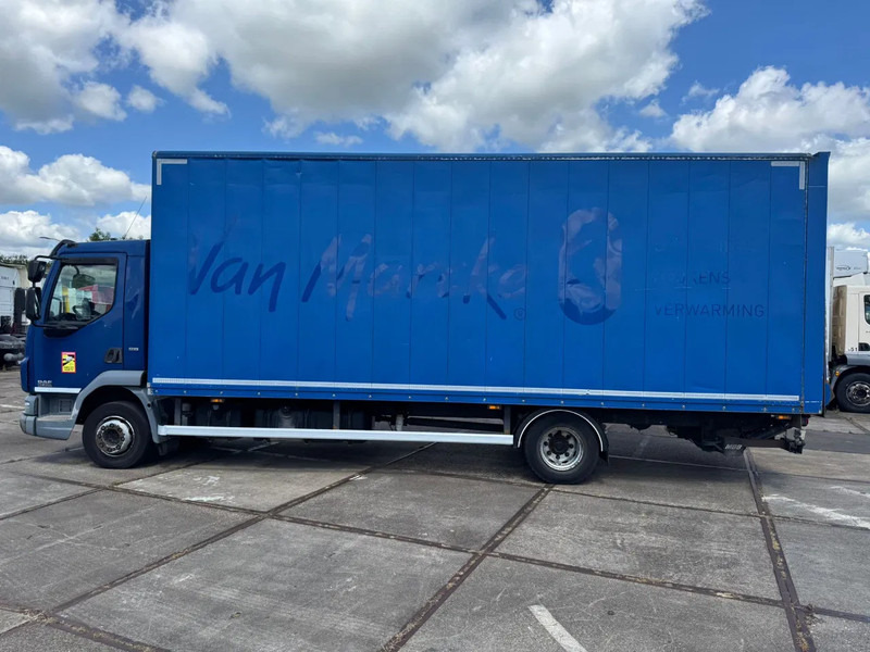 DAF LF 45 .220 - Dobozos felépítményű teherautó: 4 kép. DAF LF 45 .220 - Dobozos felépítményű teherautó: 4 kép.