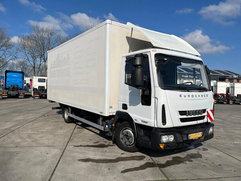 Iveco EuroCargo 75 E21 MANUAL - Dobozos felépítményű teherautó: 1 kép. Iveco EuroCargo 75 E21 MANUAL - Dobozos felépítményű teherautó: 1 kép.