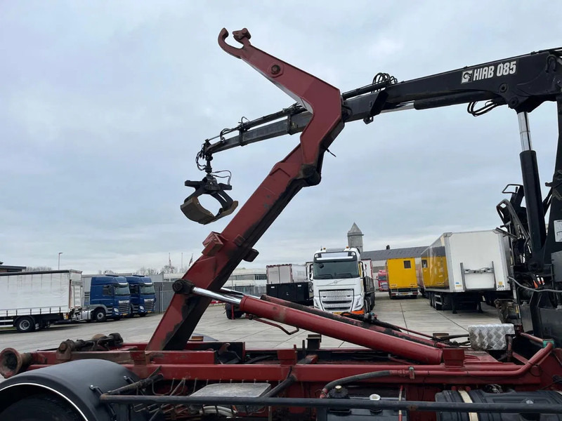 Iveco Eurostar 190 MH190E24 - Horgos rakodó teherautó, Darus autó: 3 kép. Iveco Eurostar 190 MH190E24 - Horgos rakodó teherautó, Darus autó: 3 kép.