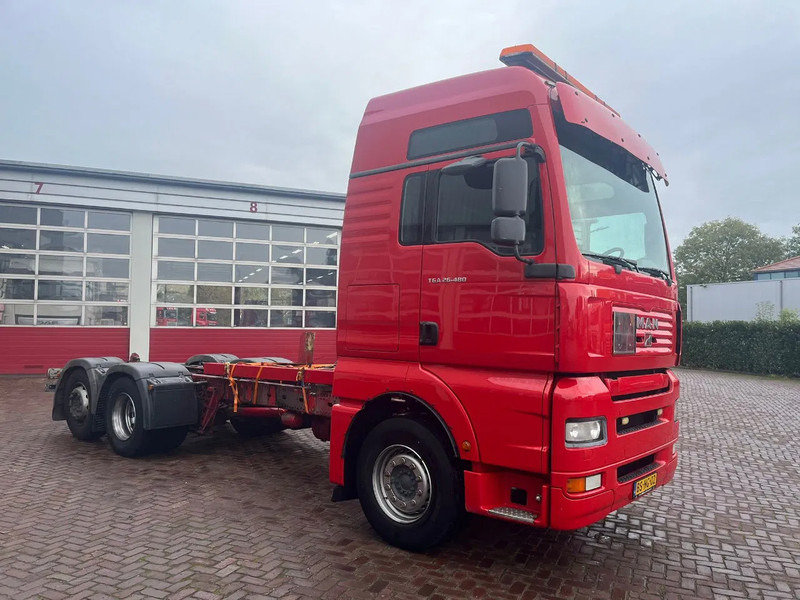 MAN 17 TGA 26.480 EURO 3 MANUAL - Alvaz teherautó: 3 kép. MAN 17 TGA 26.480 EURO 3 MANUAL - Alvaz teherautó: 3 kép.