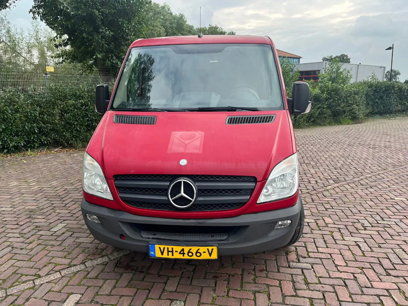 Mercedes-Benz Sprinter 313 CDI L2H1 - Furgon: 2 kép. Mercedes-Benz Sprinter 313 CDI L2H1 - Furgon: 2 kép.