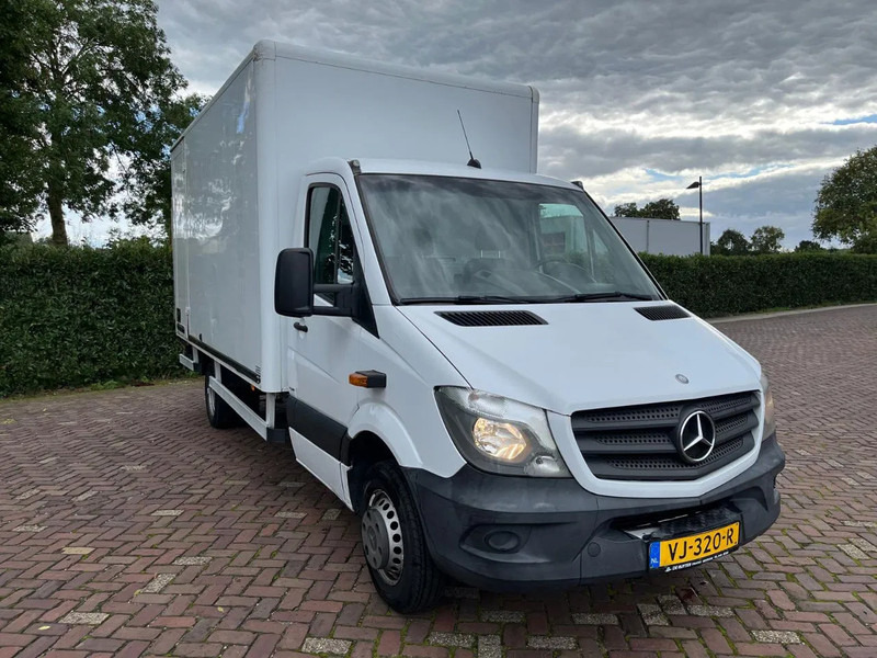 Mercedes-Benz Sprinter 513 CDI - Dobozos kisteherautó: 4 kép. Mercedes-Benz Sprinter 513 CDI - Dobozos kisteherautó: 4 kép.