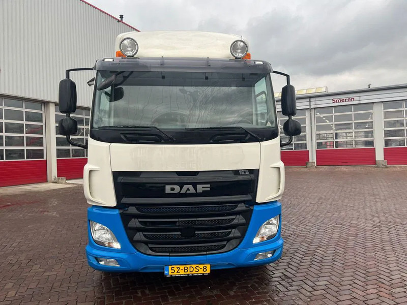 DAF CF 440 FT EURO 6 WITH BULK COMPRESSOR - Nyergesvontató: 2 kép. DAF CF 440 FT EURO 6 WITH BULK COMPRESSOR - Nyergesvontató: 2 kép.