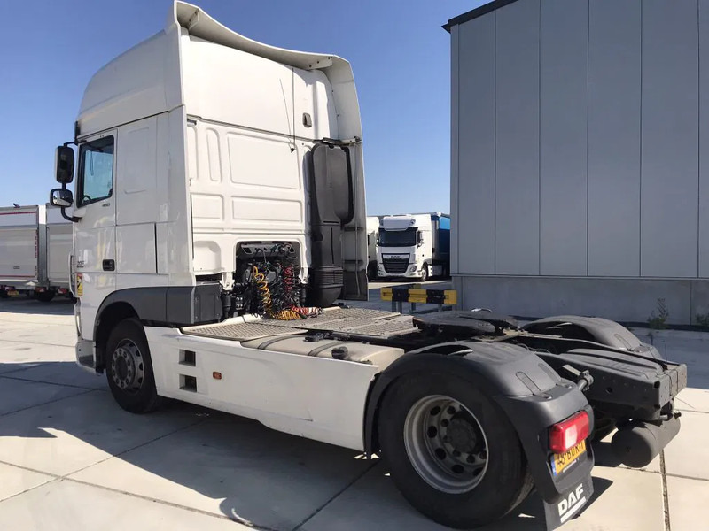 DAF XF 460 FT EURO 6 INTARDER - Nyergesvontató: 5 kép. DAF XF 460 FT EURO 6 INTARDER - Nyergesvontató: 5 kép.