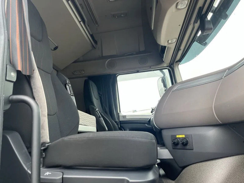 Nyergesvontató DAF XF 480 FT ADR EURO 6: 16 kép.