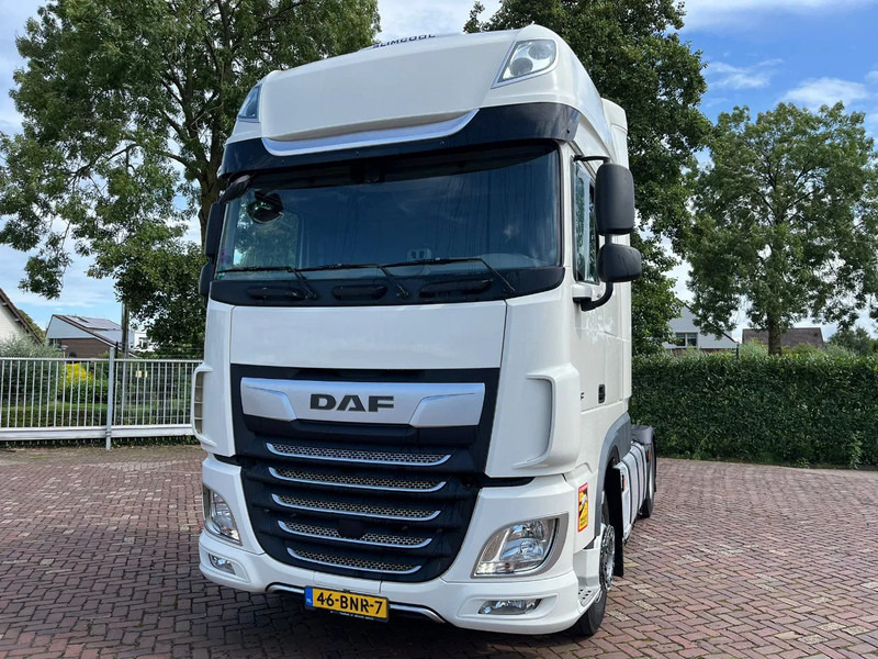 DAF XF 480 FT - Nyergesvontató: 2 kép. DAF XF 480 FT - Nyergesvontató: 2 kép.