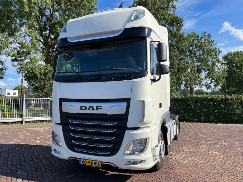 DAF XF 480 FT - Nyergesvontató: 2 kép. DAF XF 480 FT - Nyergesvontató: 2 kép.
