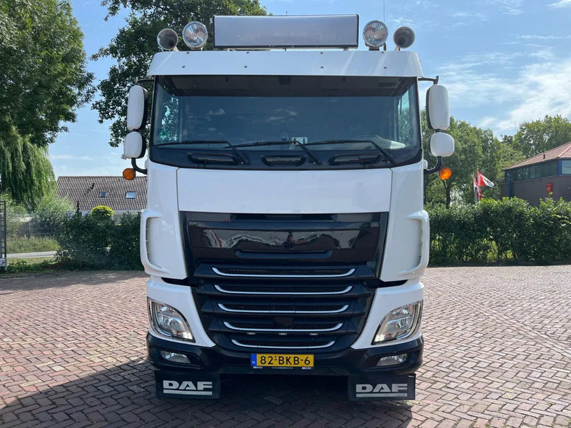 DAF XF 510 FT EURO 6 INTARDER 9TON VOORAS - Nyergesvontató: 3 kép. DAF XF 510 FT EURO 6 INTARDER 9TON VOORAS - Nyergesvontató: 3 kép.