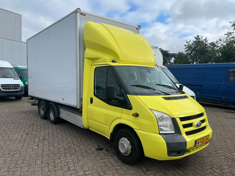 Ford Transit BE COMBI MOTOR DEFECT - Nyergesvontató: 3 kép. Ford Transit BE COMBI MOTOR DEFECT - Nyergesvontató: 3 kép.