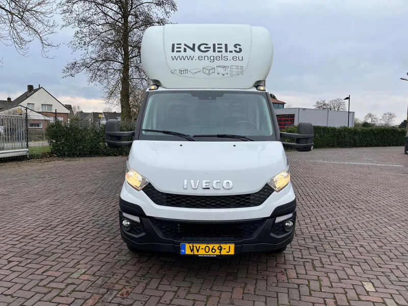 Iveco Daily 40 C17T - Nyergesvontató: 2 kép. Iveco Daily 40 C17T - Nyergesvontató: 2 kép.