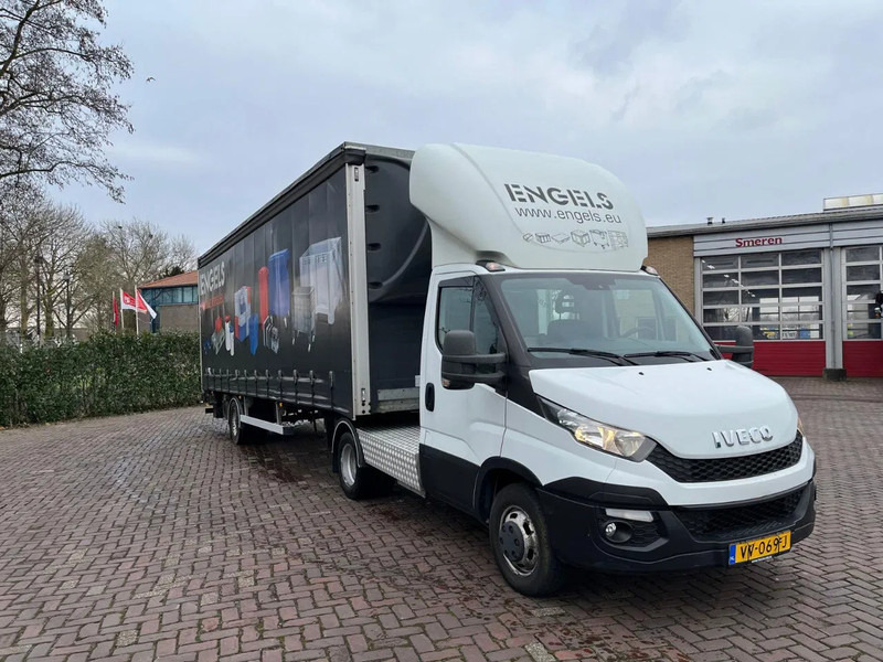 Iveco Daily 40 C17T - Nyergesvontató: 1 kép. Iveco Daily 40 C17T - Nyergesvontató: 1 kép.