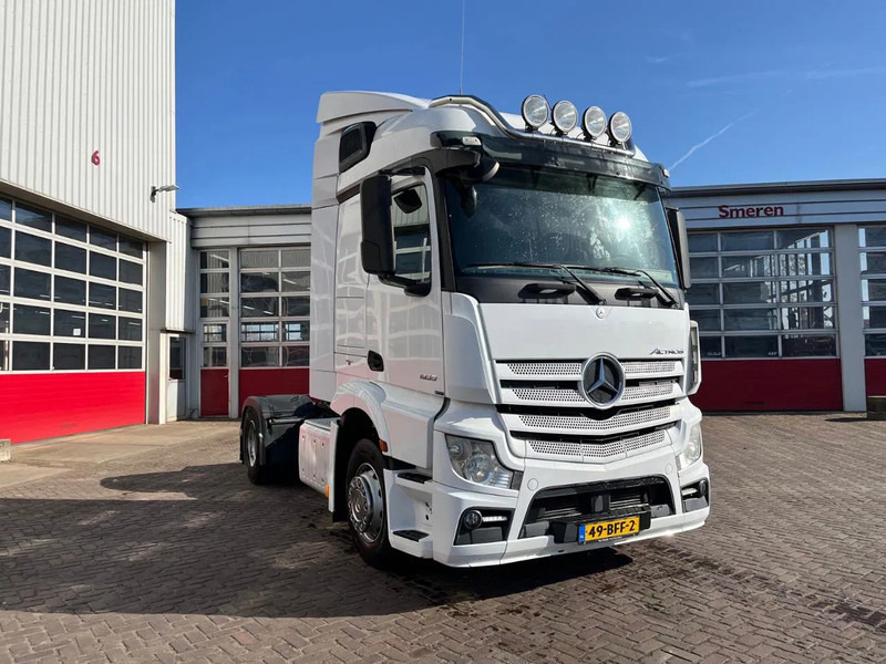 Mercedes-Benz Actros 1939 EURO 6 - Nyergesvontató: 4 kép. Mercedes-Benz Actros 1939 EURO 6 - Nyergesvontató: 4 kép.