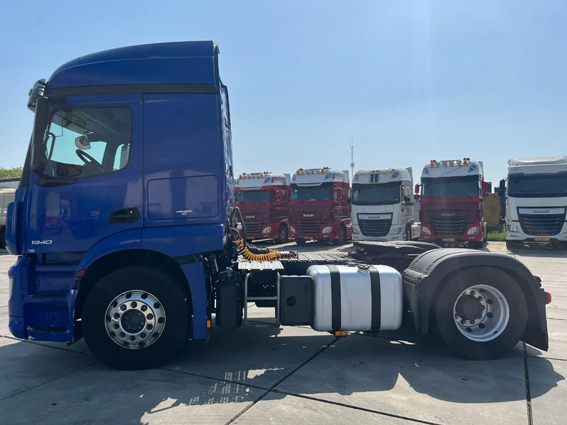 Mercedes-Benz Actros 1940 - Nyergesvontató: 5 kép. Mercedes-Benz Actros 1940 - Nyergesvontató: 5 kép.