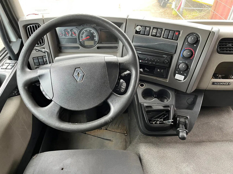 Dobozos felépítményű teherautó Renault Midlum 270 versnellingsbak defect: 9 kép.