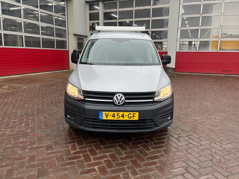 Volkswagen Caddy - Kis furgon: 2 kép. Volkswagen Caddy - Kis furgon: 2 kép.
