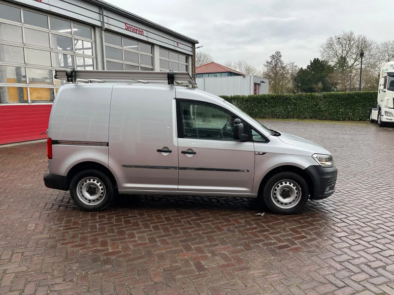 Volkswagen Caddy - Kis furgon: 3 kép. Volkswagen Caddy - Kis furgon: 3 kép.