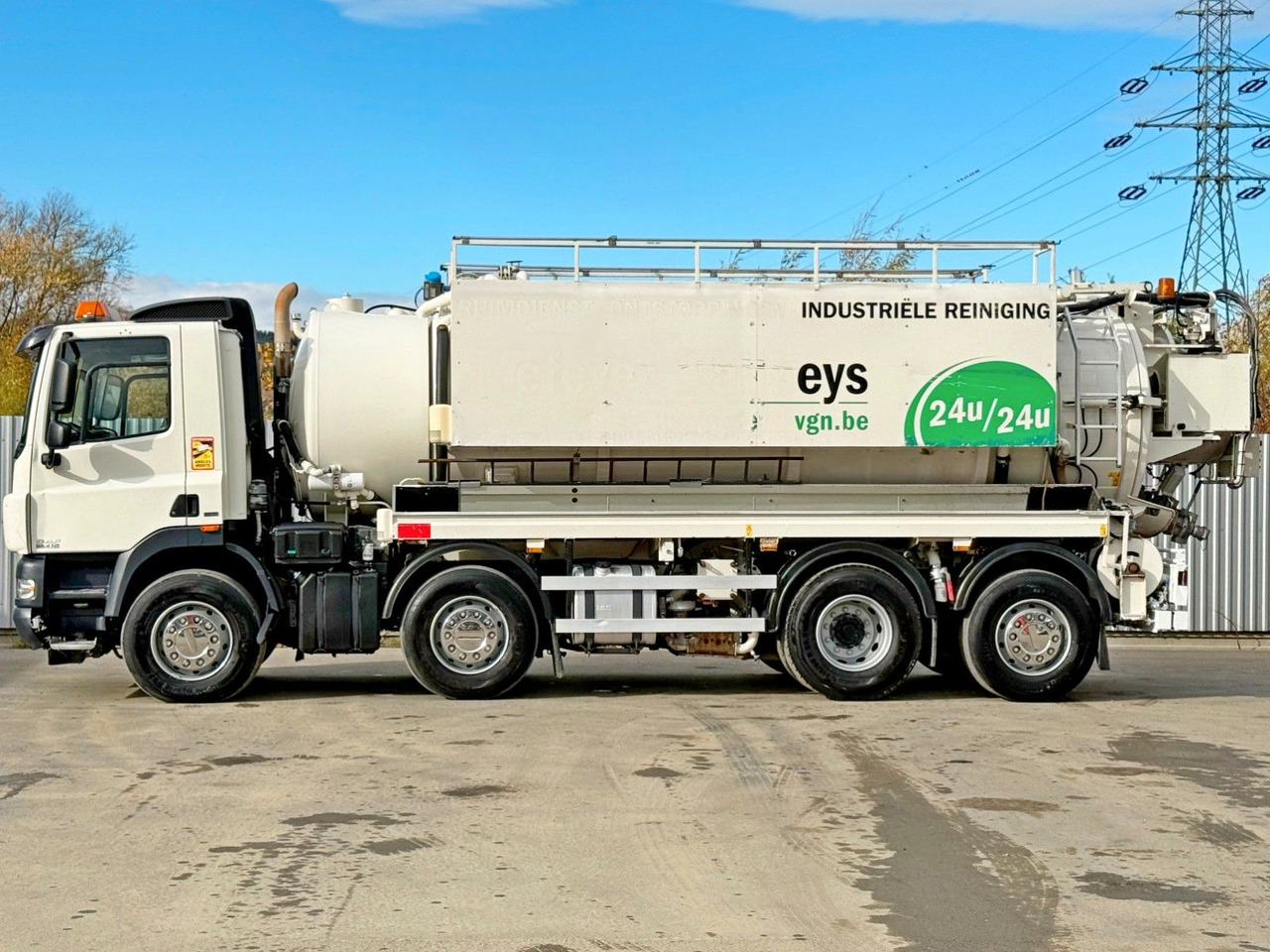 DAF CF 85.410 * Saug und Spülwagen +FUNK - Szippantós autó: 4 kép. DAF CF 85.410 * Saug und Spülwagen +FUNK - Szippantós autó: 4 kép.