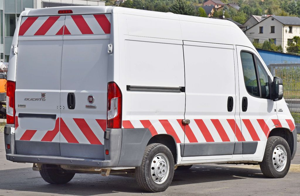 Fiat Ducato 130 Multijet* 4x4 Top Zustand - Furgon: 5 kép. Fiat Ducato 130 Multijet* 4x4 Top Zustand - Furgon: 5 kép.