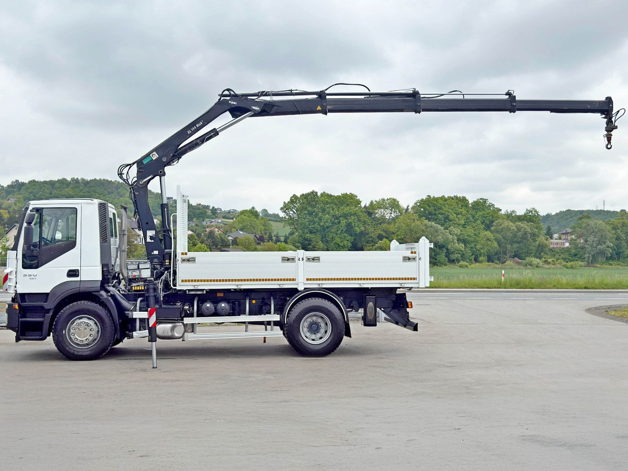 Iveco STRALIS 330 *HIAB 144 BS-3 HIDUO* TOPZUSTAND - Billenőplatós teherautó, Darus autó: 5 kép. Iveco STRALIS 330 *HIAB 144 BS-3 HIDUO* TOPZUSTAND - Billenőplatós teherautó, Darus autó: 5 kép.