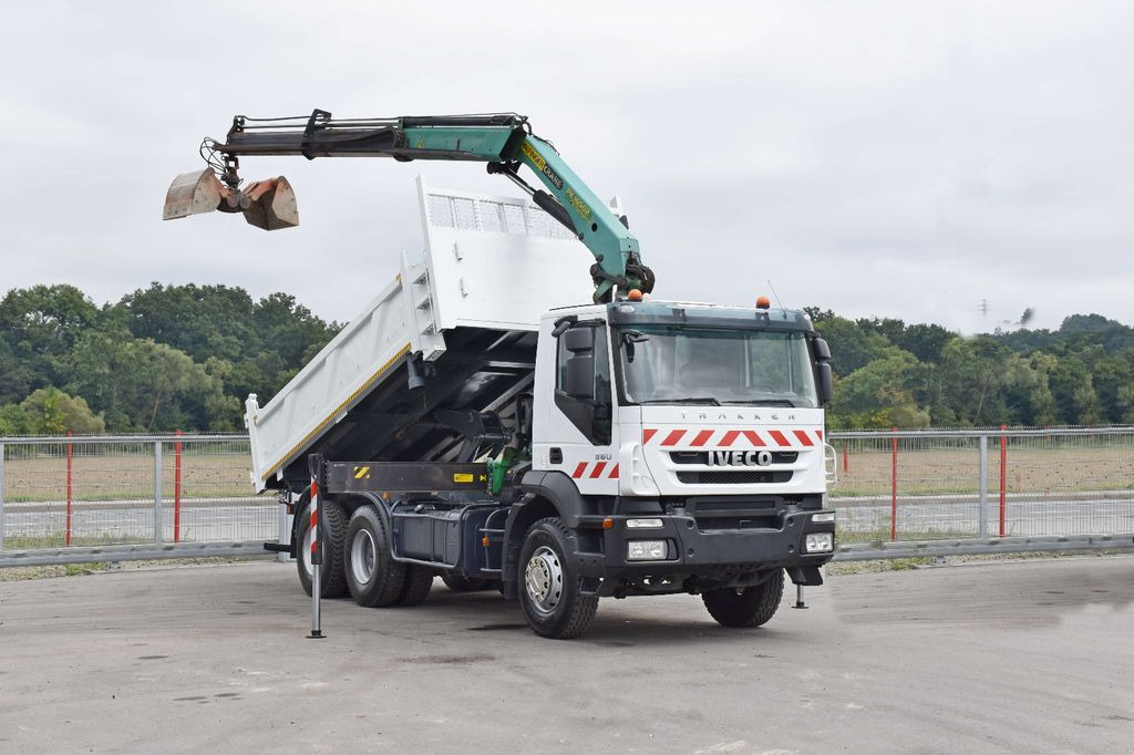 Iveco TRAKKER 360 * Kipper 5,20m* PK 16502 / FUNK*6x4 - Billenőplatós teherautó, Darus autó: 2 kép. Iveco TRAKKER 360 * Kipper 5,20m* PK 16502 / FUNK*6x4 - Billenőplatós teherautó, Darus autó: 2 kép.