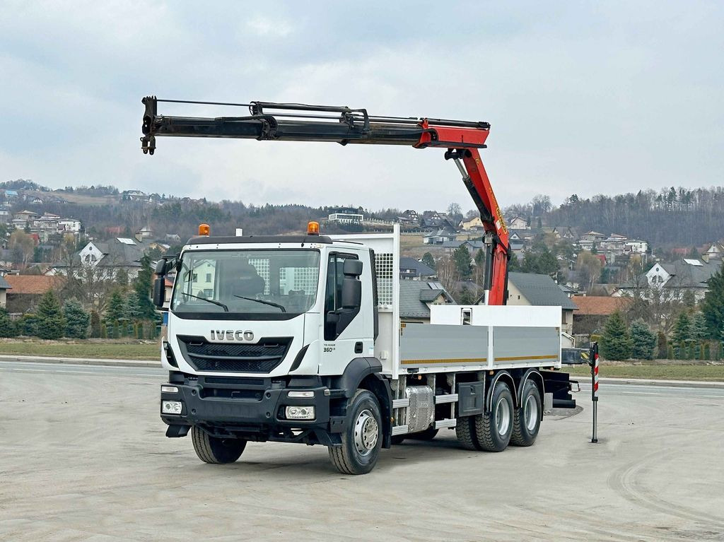 Iveco TRAKKER 360 * PRITSCHE 6,80* PK 16002 B+FUNK*6x4 - Darus autó, Platós teherautó: 2 kép. Iveco TRAKKER 360 * PRITSCHE 6,80* PK 16002 B+FUNK*6x4 - Darus autó, Platós teherautó: 2 kép.