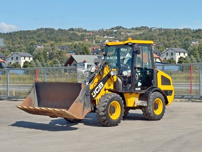 JCB 406 t4 * RADLADER * 4x4 * TOPZUSTAND - Gumikerekes homlokrakodó: 4 kép. JCB 406 t4 * RADLADER * 4x4 * TOPZUSTAND - Gumikerekes homlokrakodó: 4 kép.