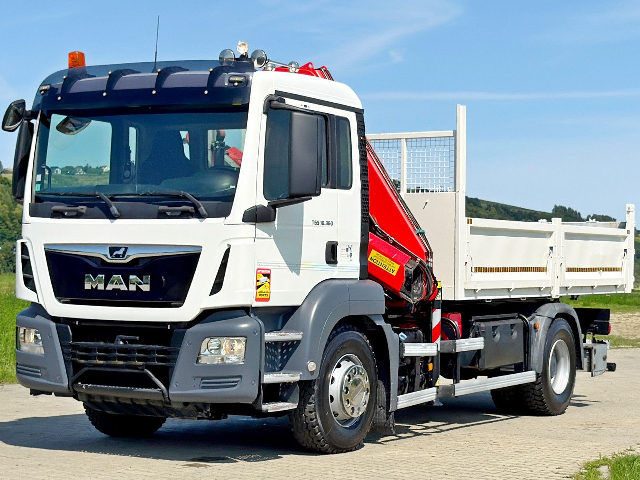 MAN TGS 18.360 * FASSI F135A.0.23 + FUNK * TOP - Billenőplatós teherautó, Darus autó: 3 kép. MAN TGS 18.360 * FASSI F135A.0.23 + FUNK * TOP - Billenőplatós teherautó, Darus autó: 3 kép.