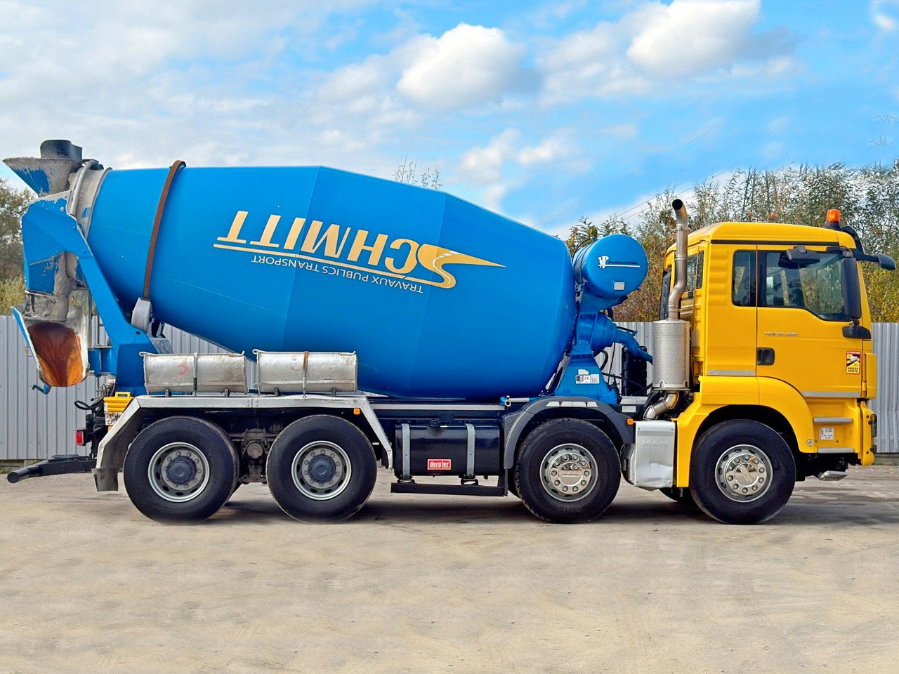MAN TGS 32.420 * BETONMISCHER / 8x4 - Betonmixer: 3 kép. MAN TGS 32.420 * BETONMISCHER / 8x4 - Betonmixer: 3 kép.