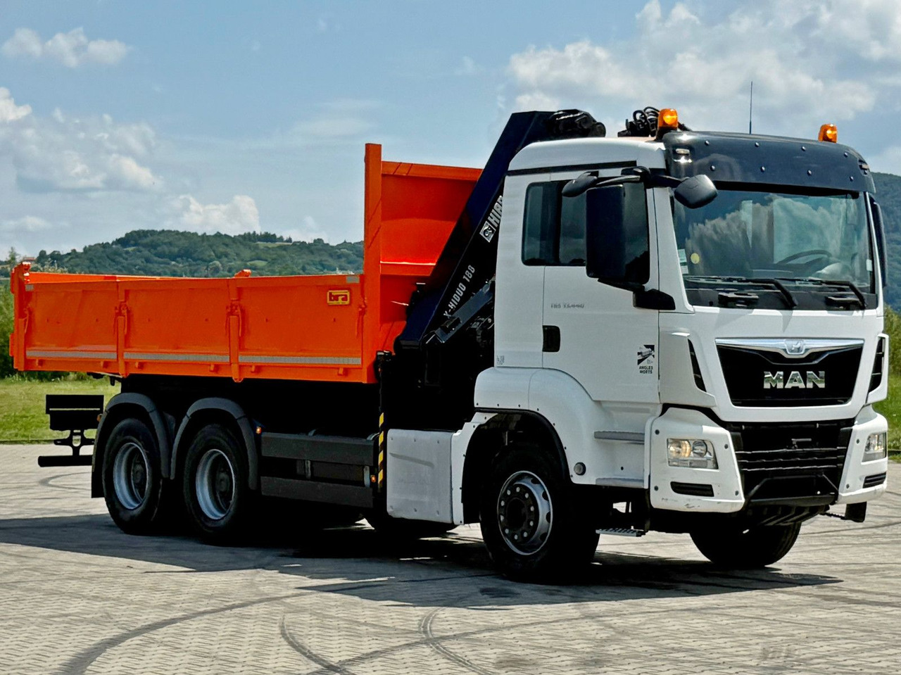 MAN TGS 33.440 * HIAB X-HIDUO 188 E-5 + FUNK * 6x4 - Darus autó: 4 kép. MAN TGS 33.440 * HIAB X-HIDUO 188 E-5 + FUNK * 6x4 - Darus autó: 4 kép.