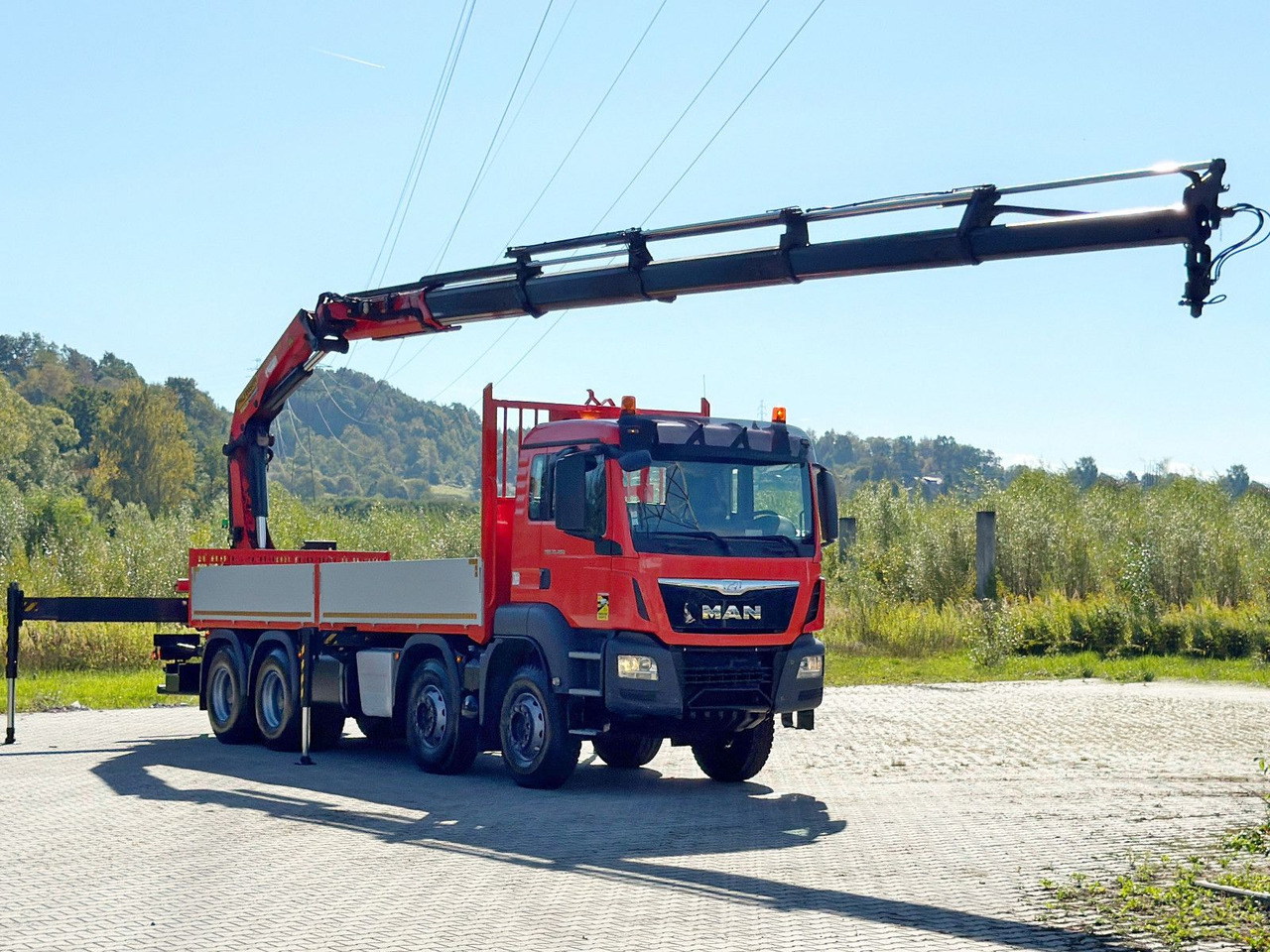 MAN TGS 35.400* PK 26002 - EH D + FUNK /8x4 - Darus autó: 2 kép. MAN TGS 35.400* PK 26002 - EH D + FUNK /8x4 - Darus autó: 2 kép.