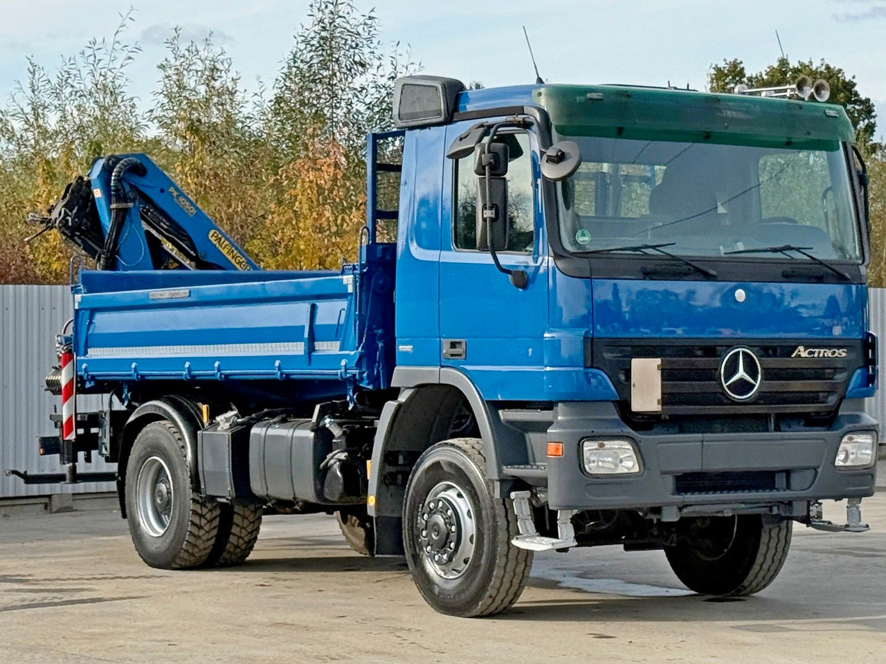 Mercedes-Benz ACTROS 1841 * PK 10501 + FUNK * TOP * 4x4 - Billenőplatós teherautó, Darus autó: 4 kép. Mercedes-Benz ACTROS 1841 * PK 10501 + FUNK * TOP * 4x4 - Billenőplatós teherautó, Darus autó: 4 kép.