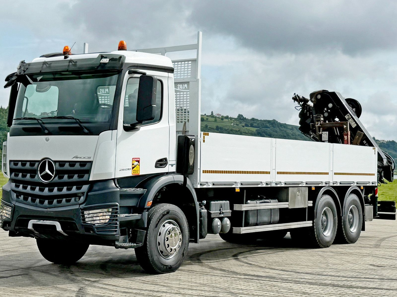 Mercedes-Benz ACTROS 2636 * HIAB 211 E-6 HIDUO/FUNK *6x4 - Darus autó: 4 kép. Mercedes-Benz ACTROS 2636 * HIAB 211 E-6 HIDUO/FUNK *6x4 - Darus autó: 4 kép.