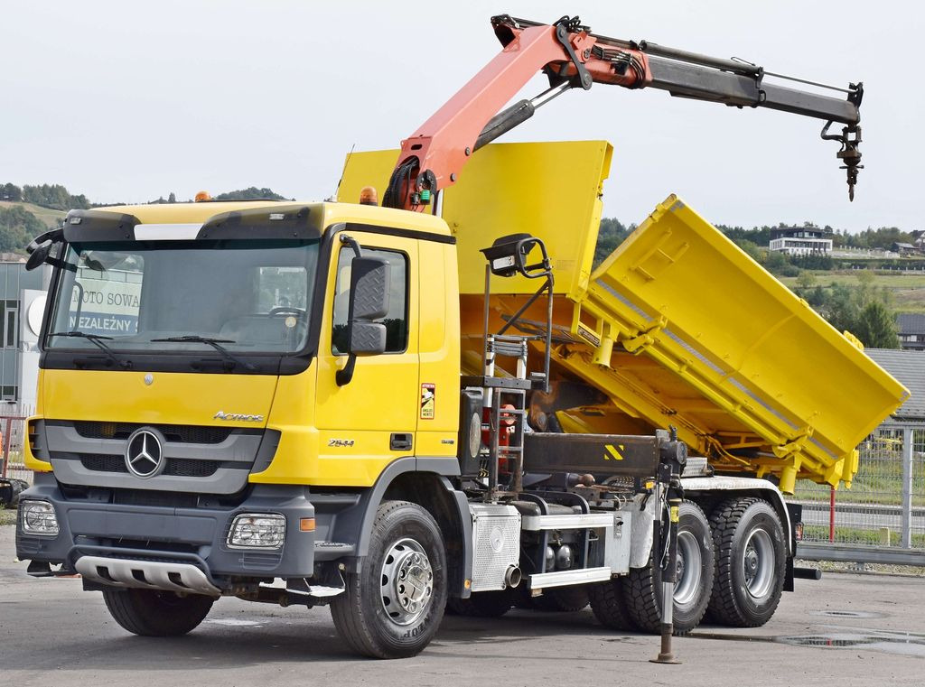 Mercedes-Benz ACTROS 2644 * PK 16001 - K A/FUNK * 6x4 - Darus autó, Billenőplatós teherautó: 3 kép. Mercedes-Benz ACTROS 2644 * PK 16001 - K A/FUNK * 6x4 - Darus autó, Billenőplatós teherautó: 3 kép.