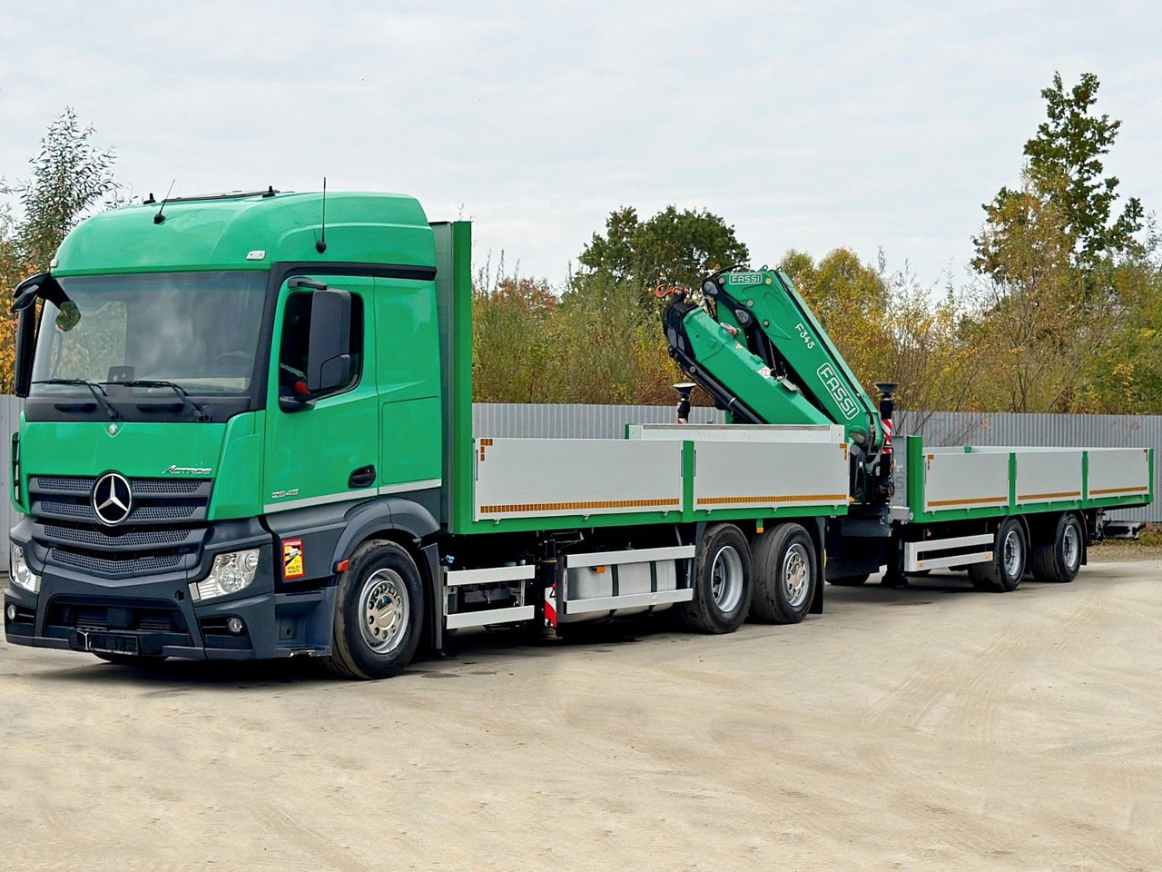 Mercedes-Benz ACTROS 2645* FASSI F345 RA 2.4/FUNK+Anhänger - Darus autó: 3 kép. Mercedes-Benz ACTROS 2645* FASSI F345 RA 2.4/FUNK+Anhänger - Darus autó: 3 kép.