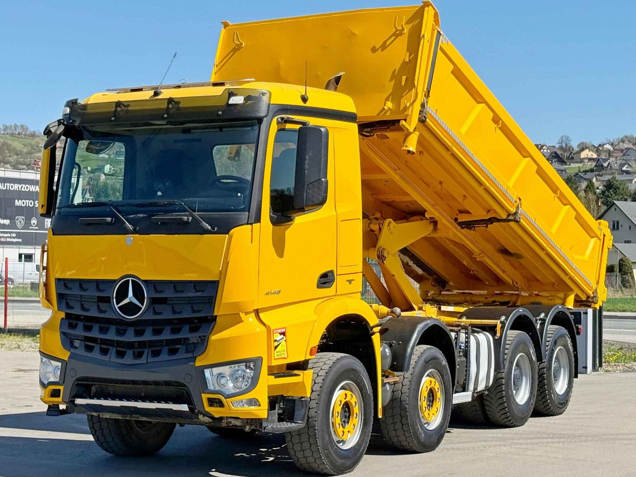 Mercedes-Benz AROCS 4148* KIPPER 6,00m + BORDMATIC /8x4 - Billenőplatós teherautó: 4 kép. Mercedes-Benz AROCS 4148* KIPPER 6,00m + BORDMATIC /8x4 - Billenőplatós teherautó: 4 kép.