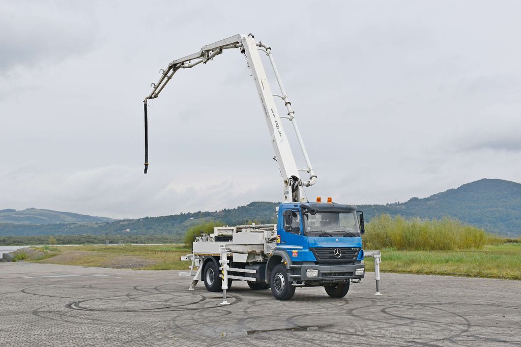 Mercedes-Benz AXOR 1833 * Betonpumpe 26 m + FUNK * TOP - Betonpumpa: 2 kép. Mercedes-Benz AXOR 1833 * Betonpumpe 26 m + FUNK * TOP - Betonpumpa: 2 kép.