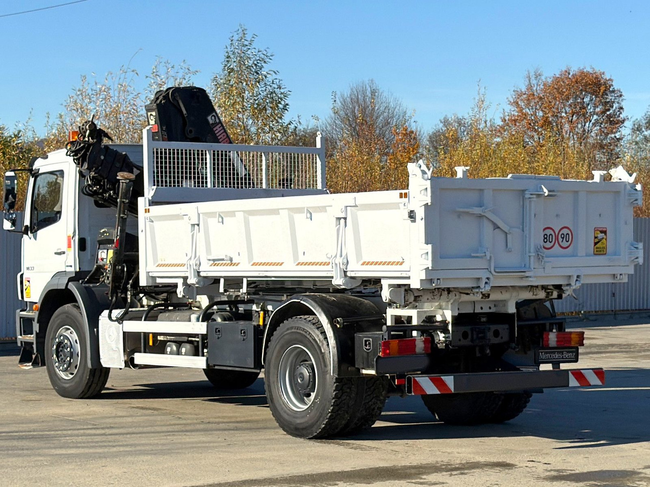 Billenőplatós teherautó, Darus autó Mercedes-Benz AXOR 1833 * HIAB 144 B - 3 HIDUO + FUNK * TOP: 8 kép. Billenőplatós teherautó, Darus autó Mercedes-Benz AXOR 1833 * HIAB 144 B - 3 HIDUO + FUNK * TOP: 8 kép.