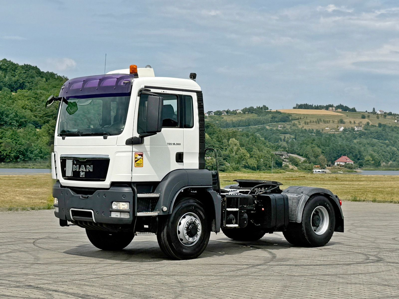 MAN TGS 18.360 * Sattelzugmaschine * 4x4 * TOP - Nyergesvontató: 2 kép. MAN TGS 18.360 * Sattelzugmaschine * 4x4 * TOP - Nyergesvontató: 2 kép.