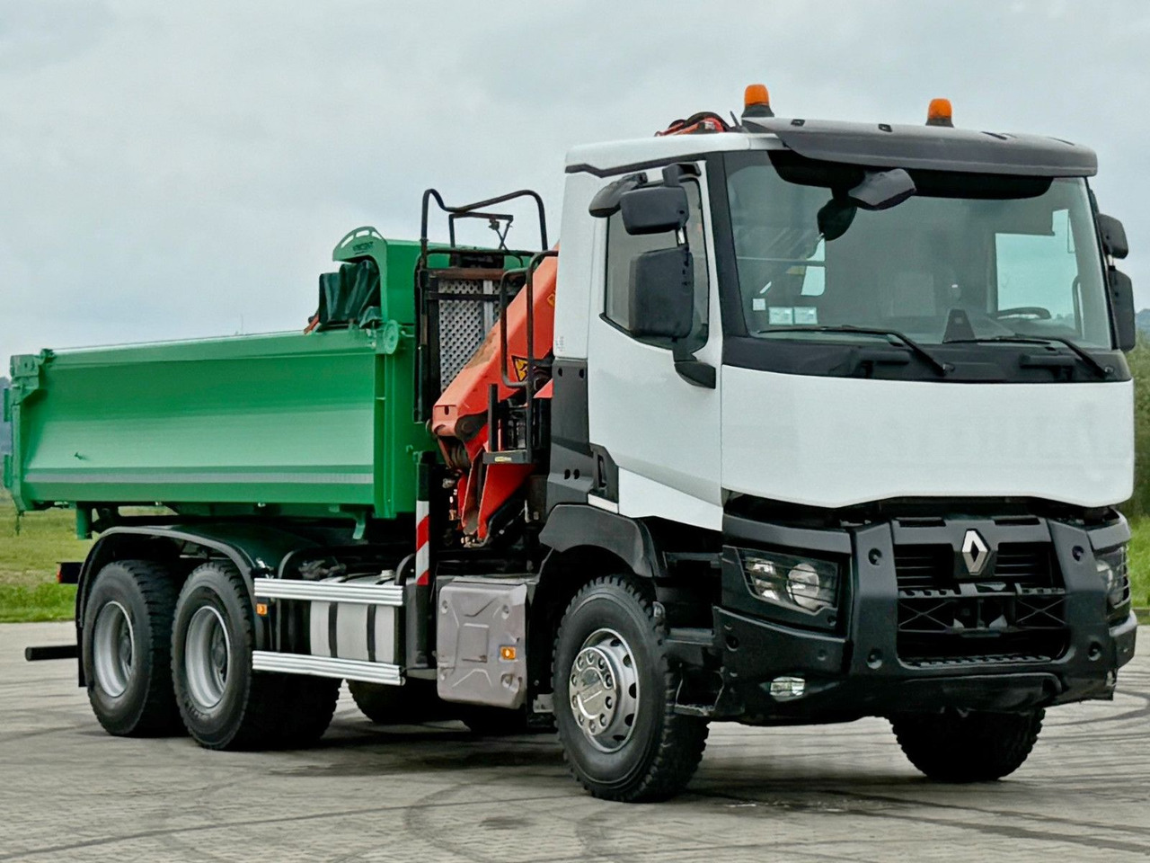 Renault C 430 *KIPPER 5,10 m + PK 16001 - K B* 6x4 - Billenőplatós teherautó, Darus autó: 4 kép. Renault C 430 *KIPPER 5,10 m + PK 16001 - K B* 6x4 - Billenőplatós teherautó, Darus autó: 4 kép.