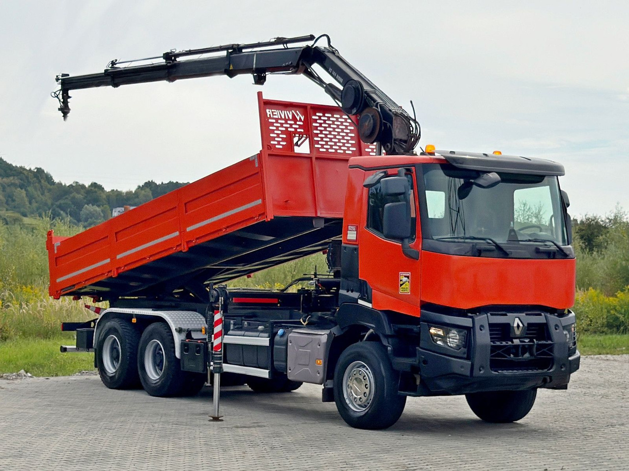 Renault K 380 * HIAB 144 BS - 3 HIDUO + FUNK * 6x4 * TOP - Darus autó: 2 kép. Renault K 380 * HIAB 144 BS - 3 HIDUO + FUNK * 6x4 * TOP - Darus autó: 2 kép.