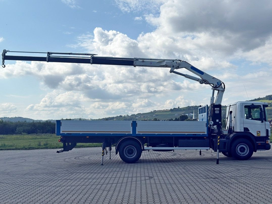 Scania 114 G 340 * PRITSCHE 7,00m * EFFER 210 3S + FUNK - Darus autó: 5 kép. Scania 114 G 340 * PRITSCHE 7,00m * EFFER 210 3S + FUNK - Darus autó: 5 kép.