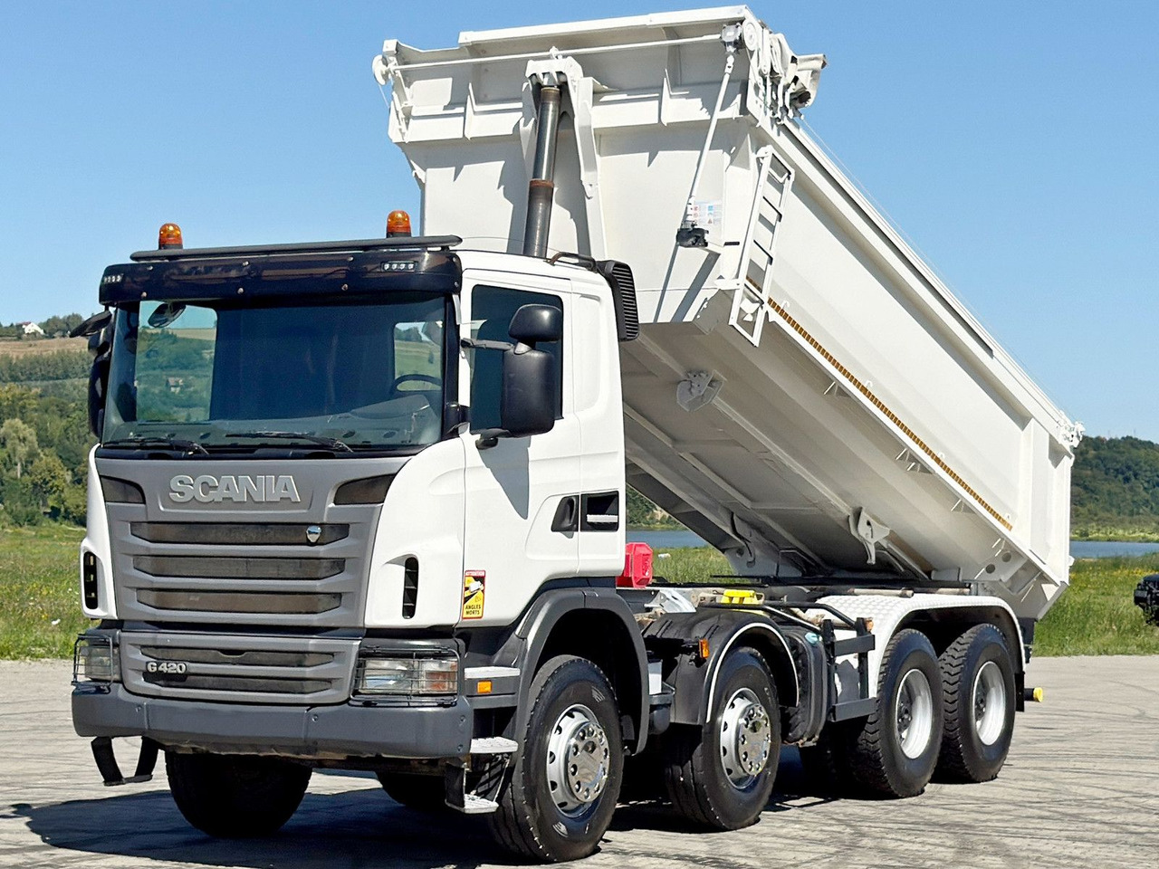 Scania G 420 * KIPPER * 8x4 * TOPZUSTAND - Billenőplatós teherautó: 4 kép. Scania G 420 * KIPPER * 8x4 * TOPZUSTAND - Billenőplatós teherautó: 4 kép.