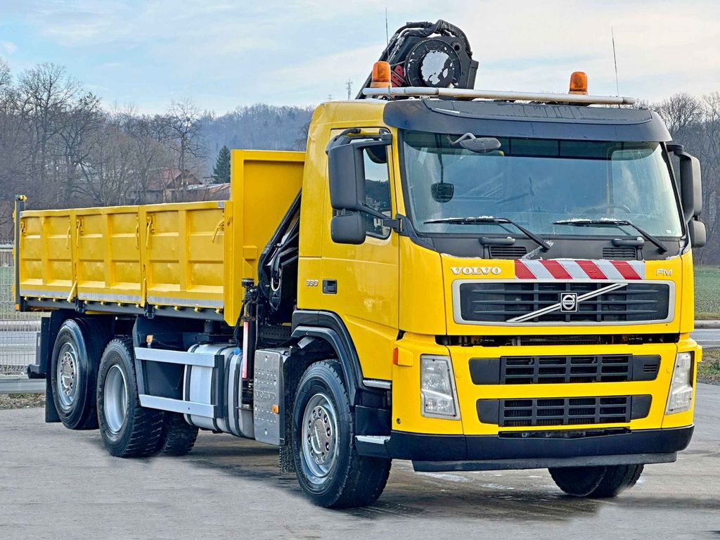 Volvo FM 330 Kipper 5,50m*HIAB 122 B -3 DUO*TOPZUSTAND - Darus autó, Billenőplatós teherautó: 4 kép. Volvo FM 330 Kipper 5,50m*HIAB 122 B -3 DUO*TOPZUSTAND - Darus autó, Billenőplatós teherautó: 4 kép.